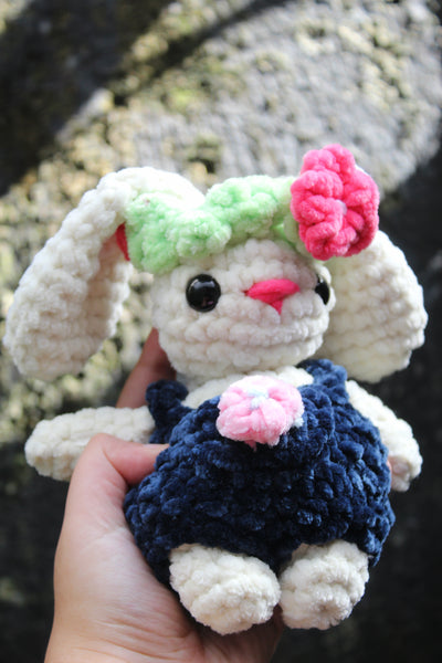Gardener Bunny — Designer Amigurumi