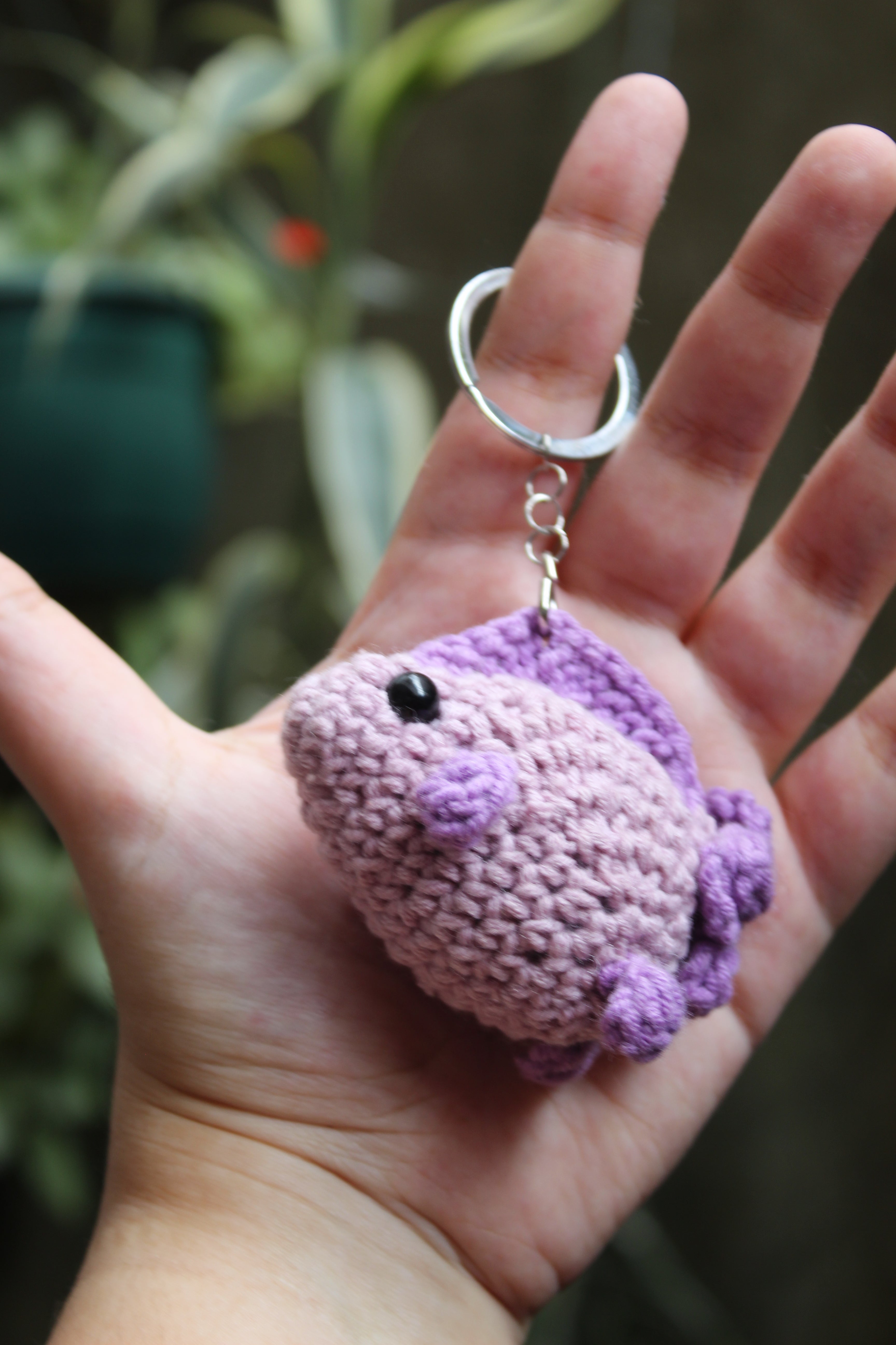 Llavero Pececito Lila — Amigurumi